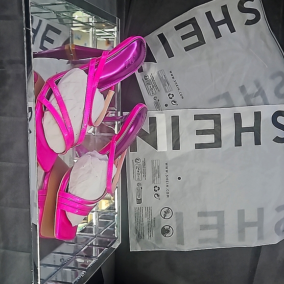 New heels - Picture 1 of 4